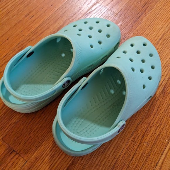 Teal Crocs Classic Clog Women's 7 / Men's 5 - Picture 6 of 11